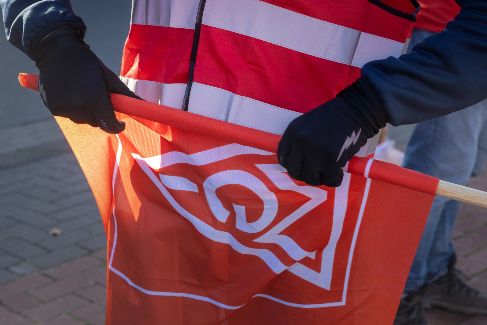 Warnstreik bei Berry Bramlage GmbH in Lohne am 15.10.21 anlässlich der Tarifrunde Holz- und Kunststoff 2021